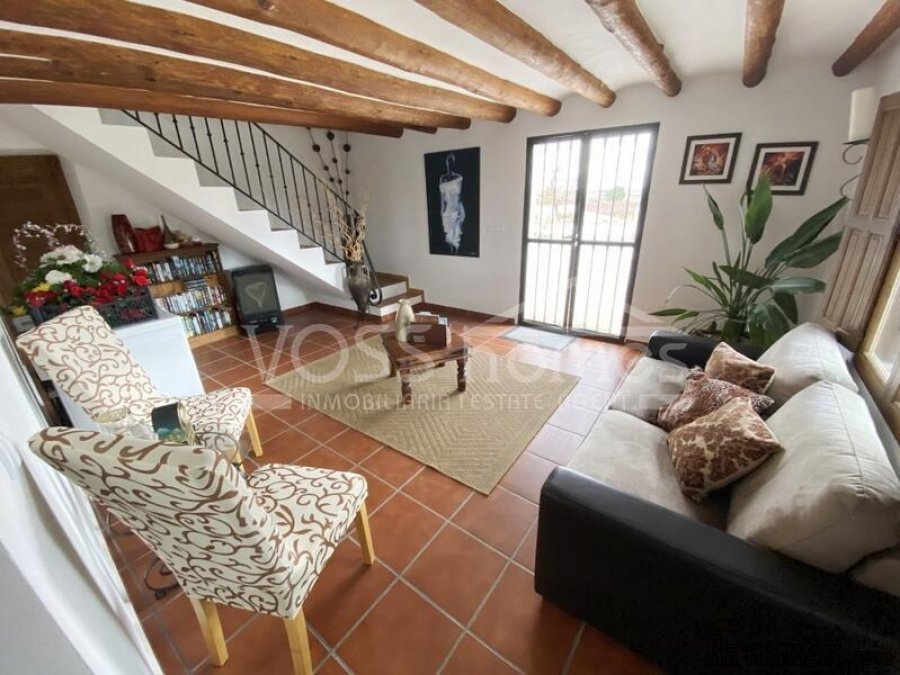 NEW LISTING TO VOSS HOMES - A quality built, full of.. - 14