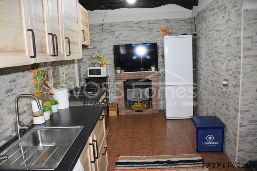 EXCLUSIVE LISTING FOR VOSS HOMES - A lovingly renovated, 2.. - 15