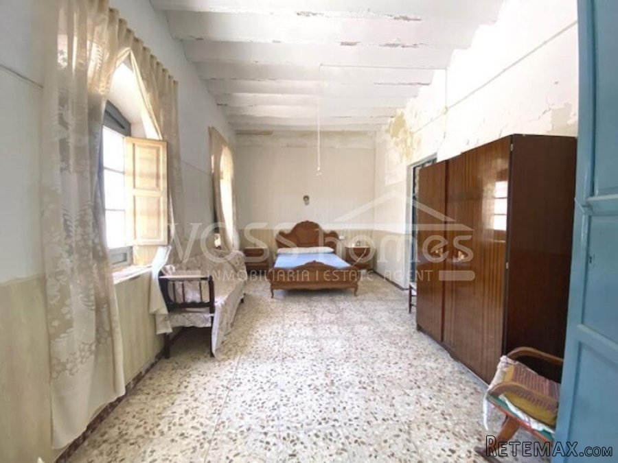 NEW & EXCLUSIVE TO VOSS HOMES - Large 313m2, semi detached.. - 5
