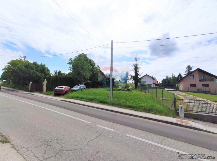 Stubička Slatina, građevinsko zemljište, 1350m2
