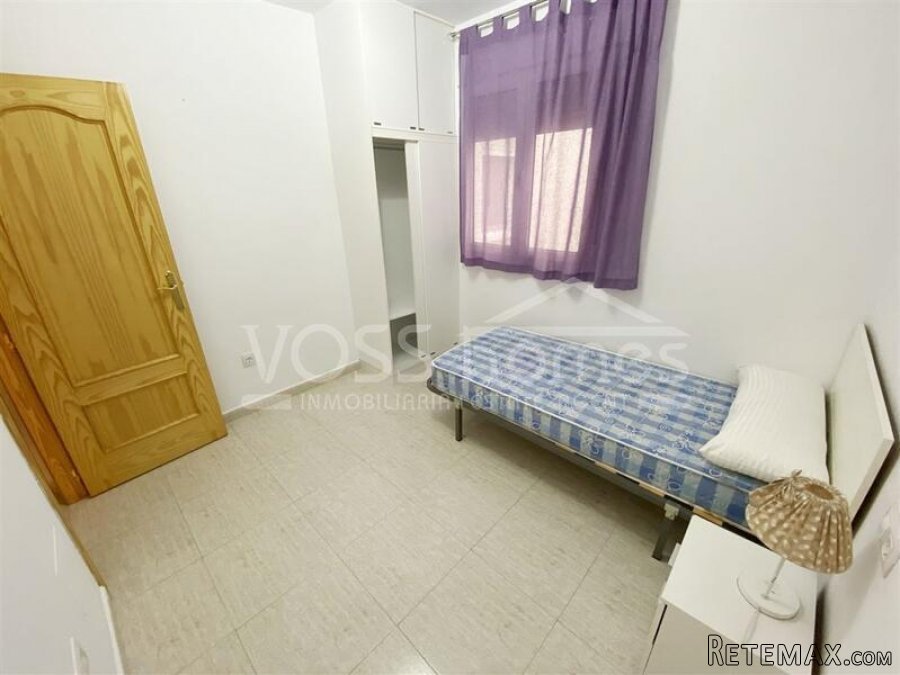 A spacious, well maintained, light & airy, modern, ready.. - 17