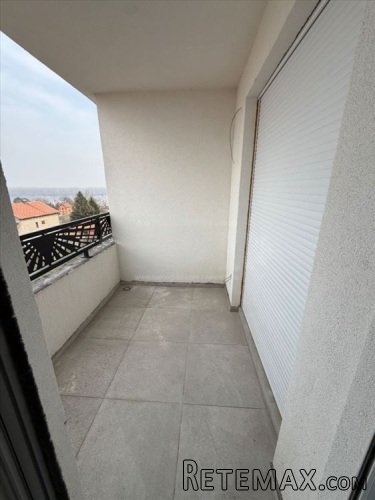 LUX stan sa pogledom na Dunav-Novi Banovci - 17