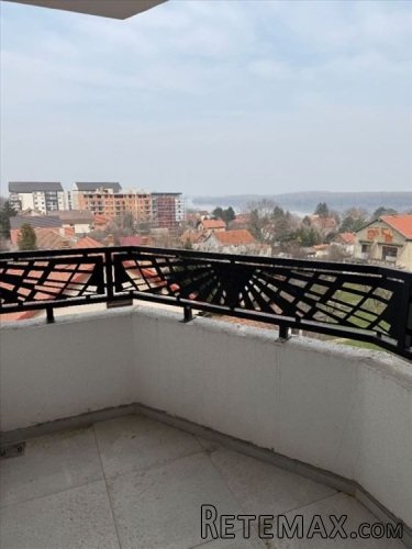 LUX stan sa pogledom na Dunav-Novi Banovci - 18