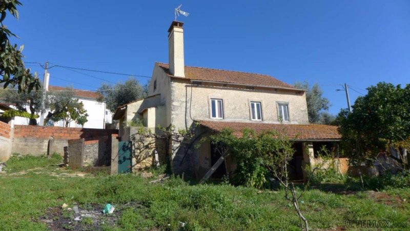 Stone house in pleasant Village..