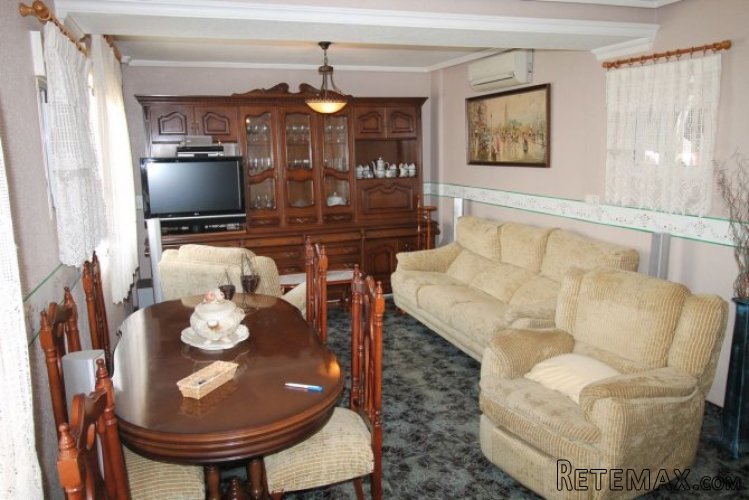 LOCATION, LOCATION, LOCATION! This first floor apartment is.. - 2