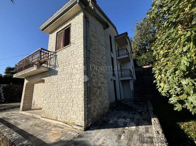 OPATIJA, centar, kuća 300m2, S POGLEDOM - 2