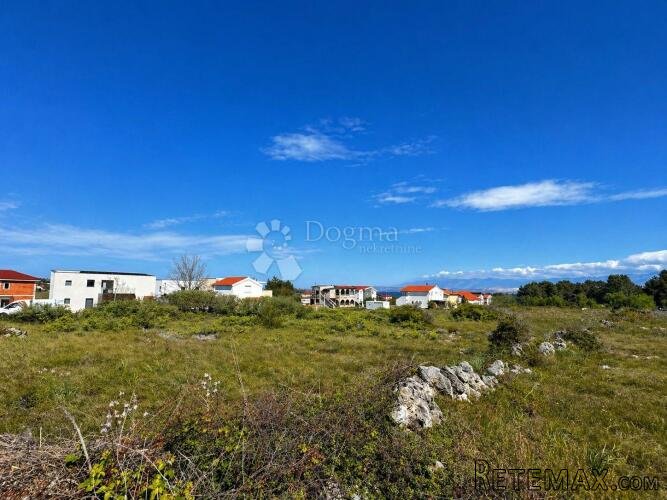 Vir - Građevinsko zemljište 750 m2 - 2