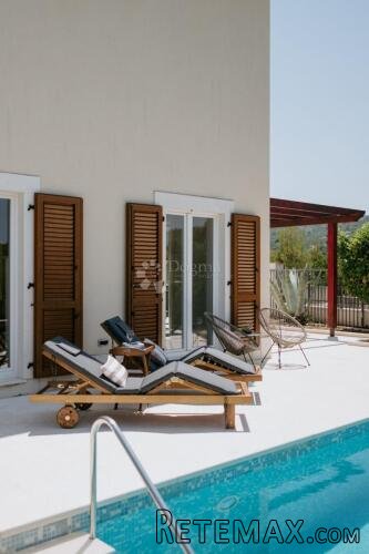 Sofisticirana Vila s bazenom i panoramskom rooftop terasom u - 3