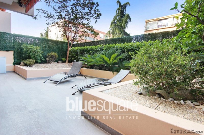 VALLAURIS - 2 Bedrooms with swimming..