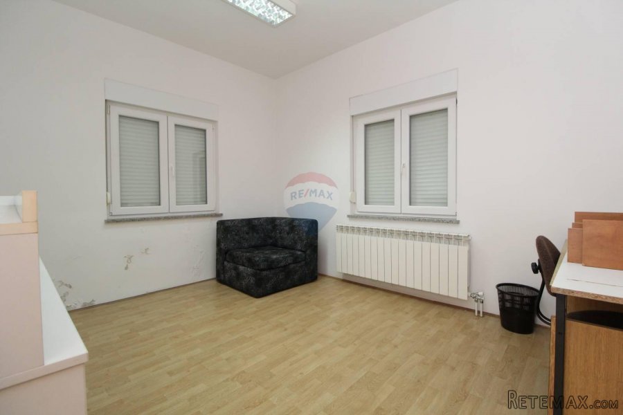 POSLOVNI PROSTOR ZA NAJAM - blizina zone Kukuljanovo - 9