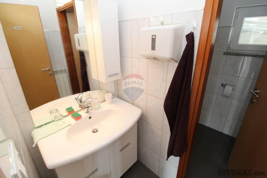 POSLOVNI PROSTOR ZA NAJAM - blizina zone Kukuljanovo - 10