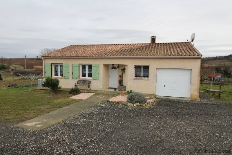 3 Bedrooms Villa With Garage And..