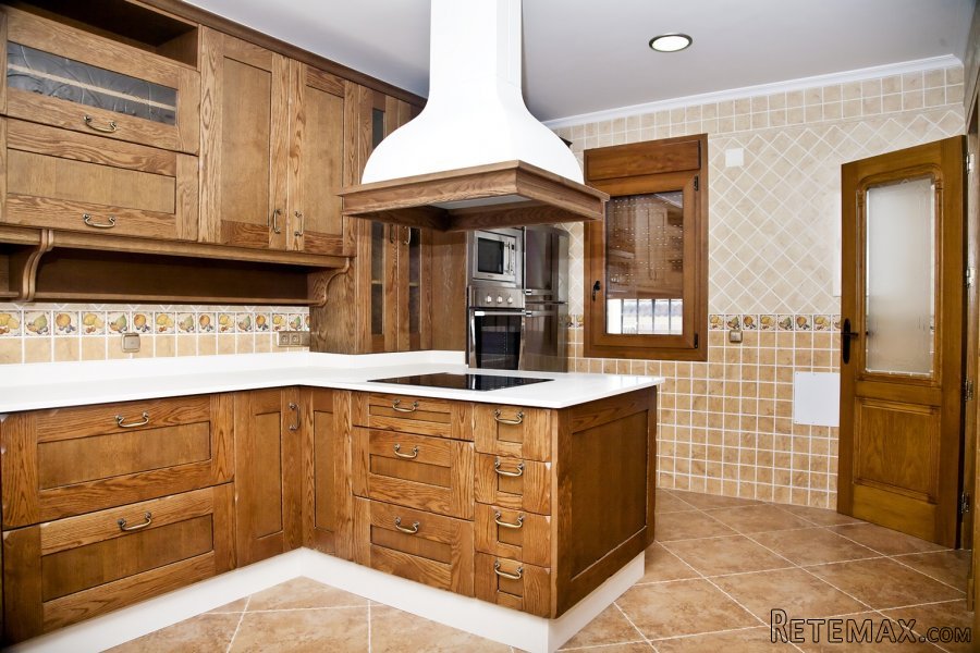 Lovely detached Mediterranean style villa for sale, located.. - 3