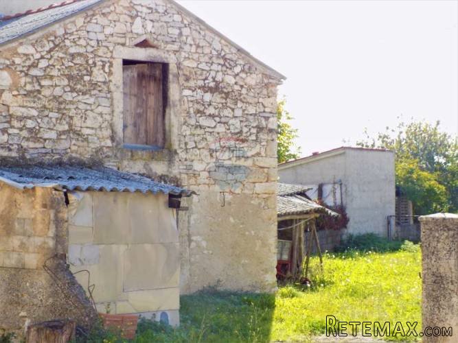 ISTOČNA ISTRA, BARBAN - Lijepa stara kuća u mirnom selu - 4