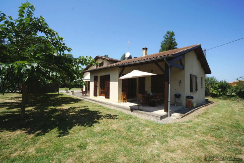 3 Bedroom Detached House For Sale - 2