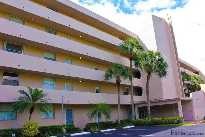 250 Nw 67th St #ph-t, Boca Raton, FL -..