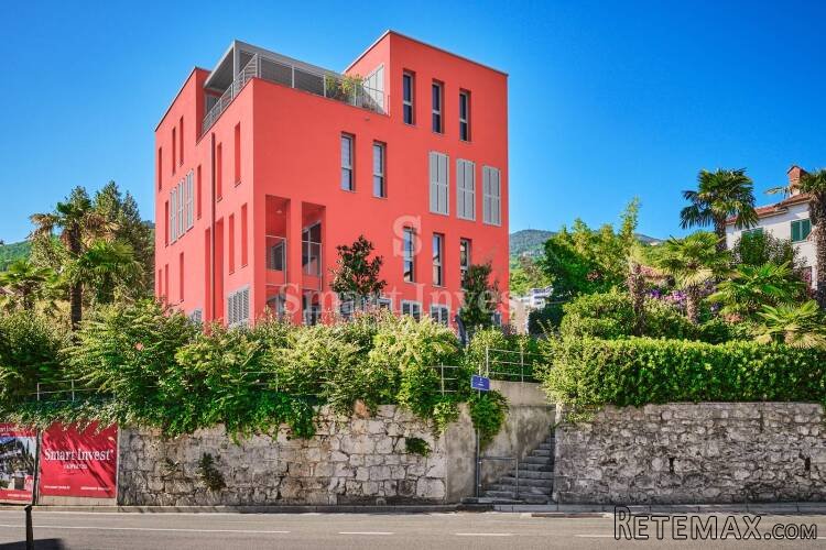 OPATIJA - STROGI CENTAR, luksuzan stan s garažom i..