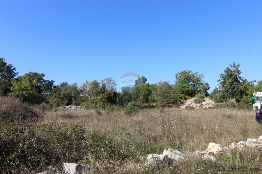 Istra, Rovinj, poljoprivredno zemljište sa ucrtanim objektom - 4