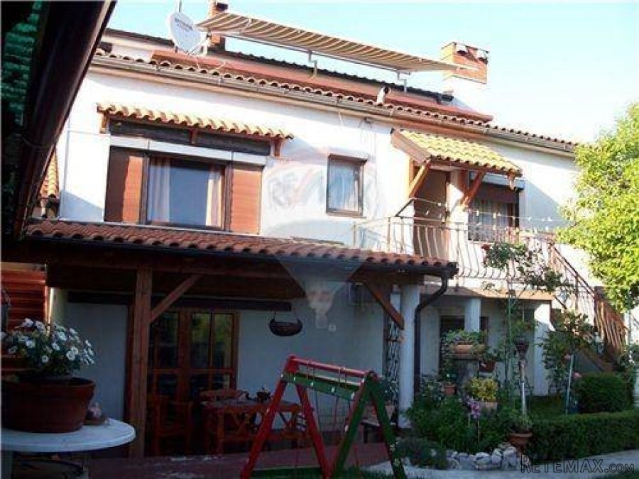 MATULJI-CENTAR-SAMOSTOJEĆA KUĆA 400 m2 S OKUĆNICOM - 4