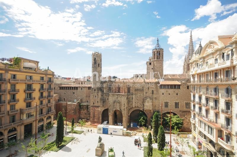2 bedroom Flat For Sale: BARCELONA.. - 2