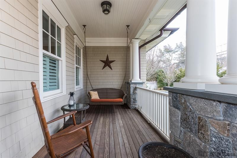 5 bedroom House For Sale: 284 Riverside..