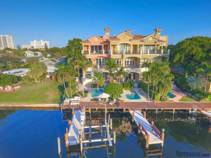 549 Ne 19th Av #c, Deerfield Beach, FL..