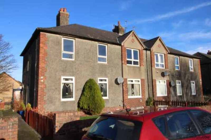3 bedroom, Flat house for sale