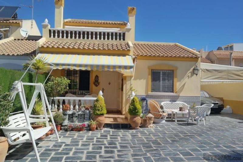 3 Bedrooms - House - Alicante - For Sale