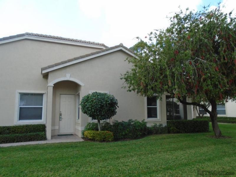 8125 Mulligan Cir, Port Saint Lucie, FL.. - 2