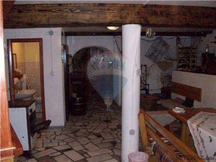 MATULJI-CENTAR-SAMOSTOJEĆA KUĆA 400 m2 S OKUĆNICOM - 9