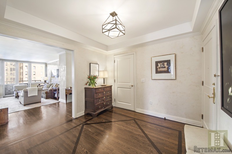 2 bedroom Apartment For Sale: 188 EAST..