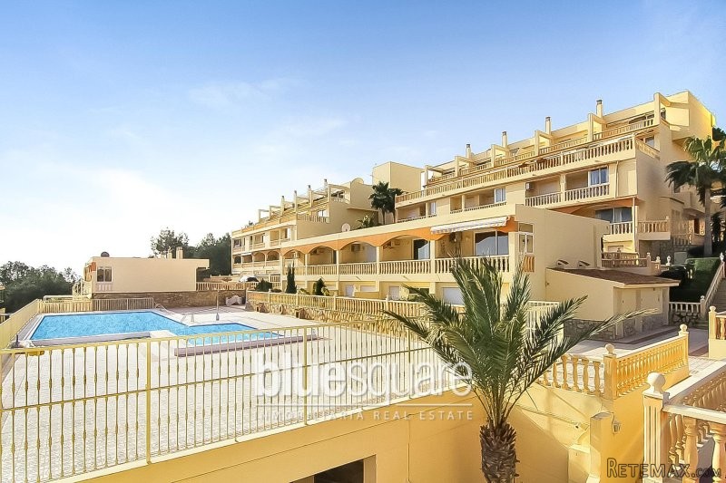 2-Bedroom apartment near the sea