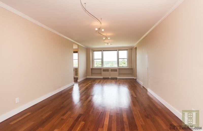 3 bedroom Apartment For Sale: 5900.. - 2
