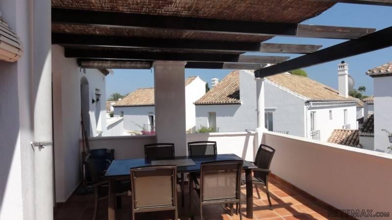 3 bedroom apartment for sale - 2