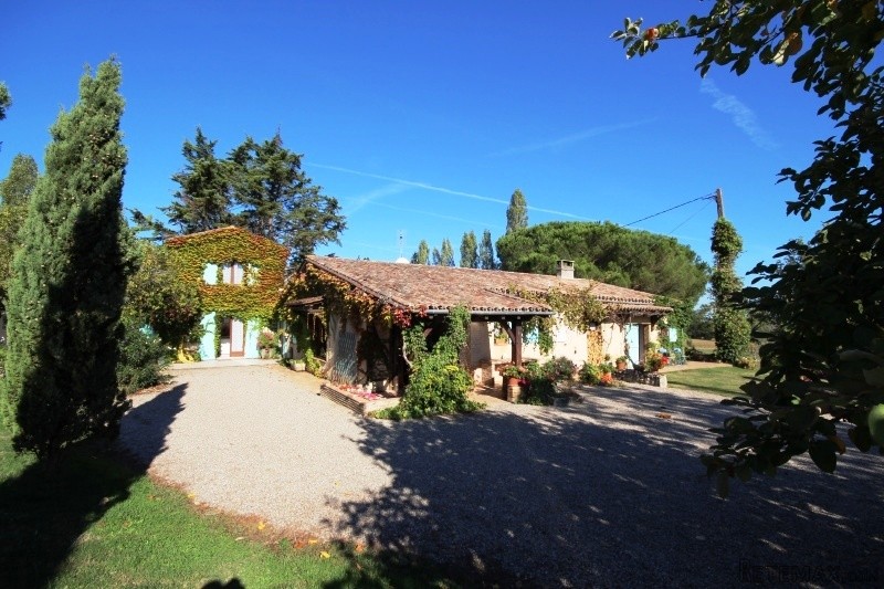 Beautiful 3 bedroom 18th century stone..