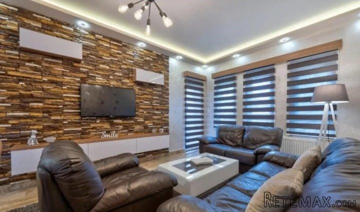 Prodajem LUX stan u srcu Zlatibora