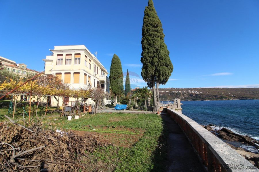 Opatija,Volosko,trosoban stan u austrugarskoj vili s pogledo - 2