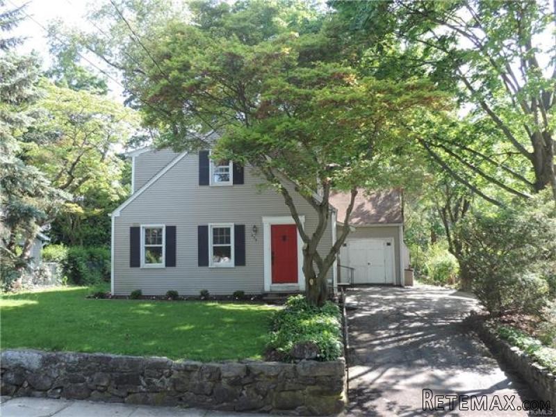 3 bedroom House For Sale: 304 Rye Beach.. - 2