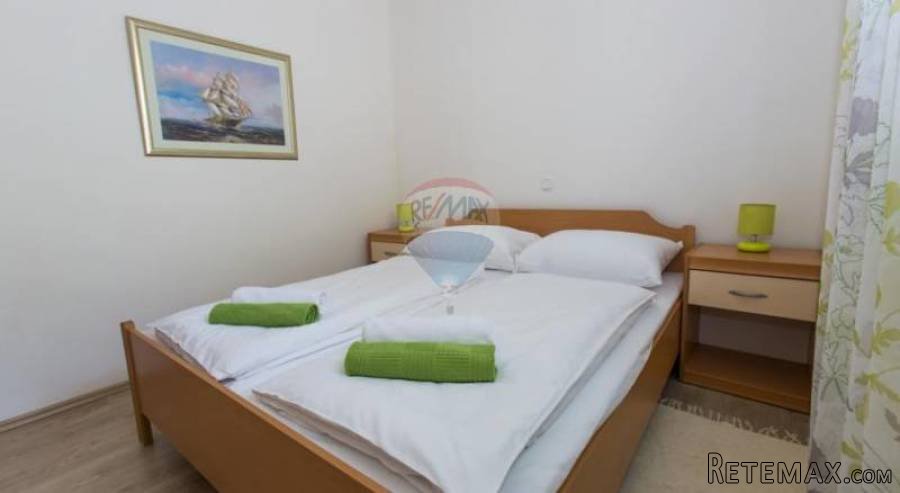 Fažana, kuća s 9 apartmana - 5