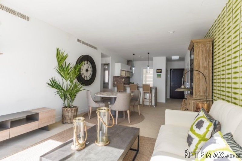 2 bedroom property near Andalucia Back..