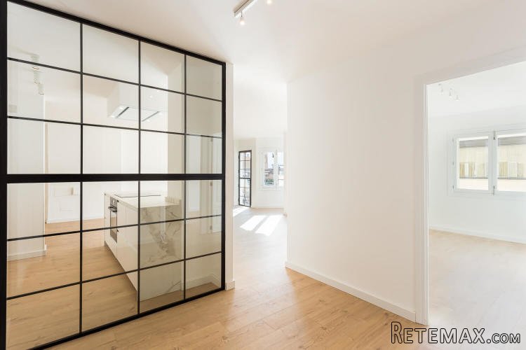 Beautifully renovated apartment in the upper part of Santa..