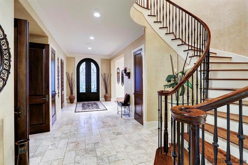 4 bedroom House For Sale: 110 Ferndale.. - 2