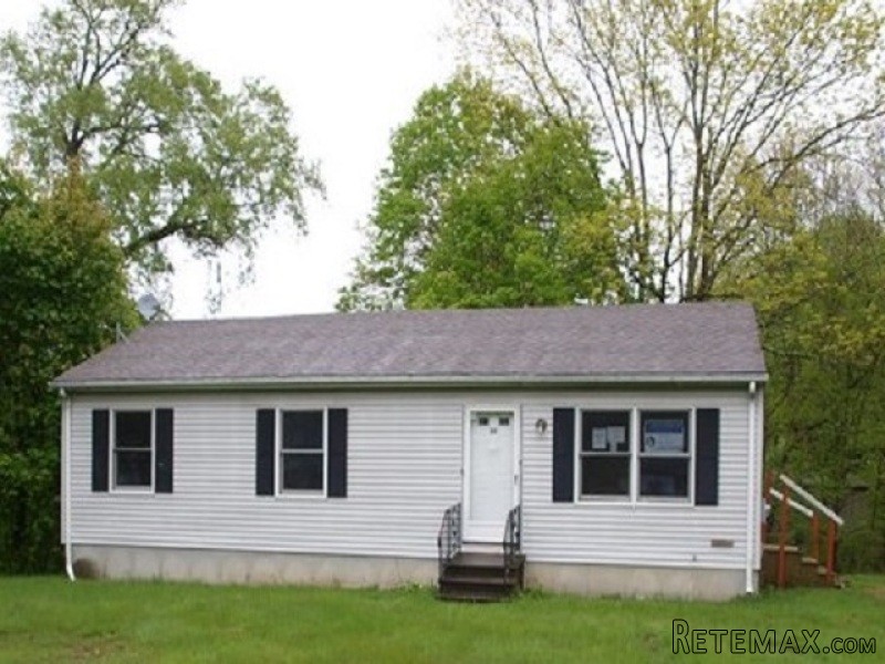 28 Otis St Dayville, CT, 06241 Windham..