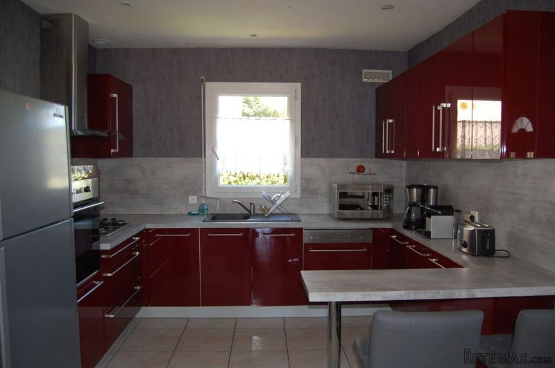 4 Bedroom Villa For Sale With Garden.. - 2