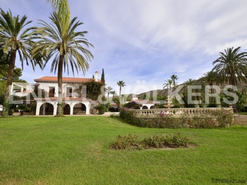 Equestrian Mansion With Prestigious.. - 2