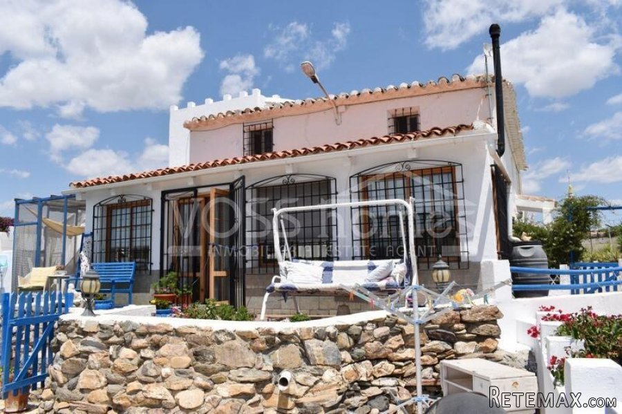 EXCLUSIVE TO VOSS HOMES - A stunning, beautifully.. - 3