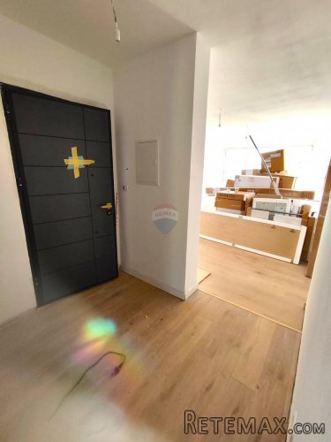 Rovinj, stan u novogradnji 77m2+terasa 100m2-2.kat