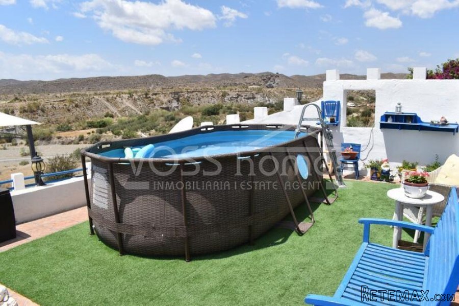 EXCLUSIVE TO VOSS HOMES - A stunning, beautifully.. - 7