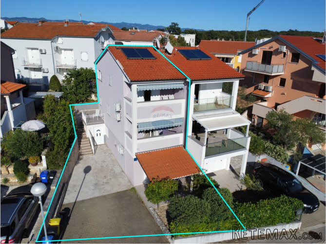 Krk, Njivice – Kuća s pogledom i 2 apartmana