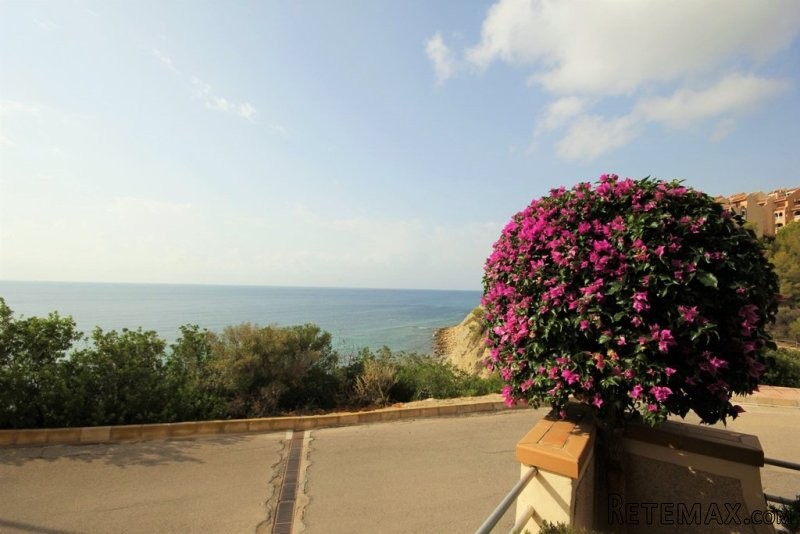 Front line 3 bedroom apartment with.. - 2